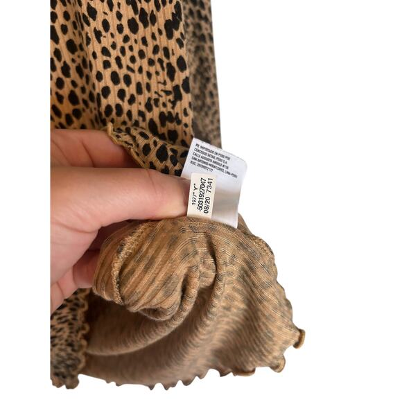 American Eagle leopard lettuce hem ribbed long sleeve top XS Y2K fall layering - Picture 5 of 8